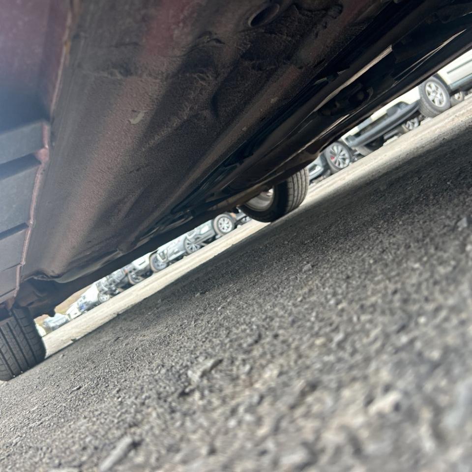 Nissan Sentra 4dr Sdn I4 CVT 2.0 SR 2010