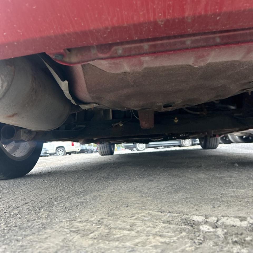 Nissan Sentra 4dr Sdn I4 CVT 2.0 SR 2010