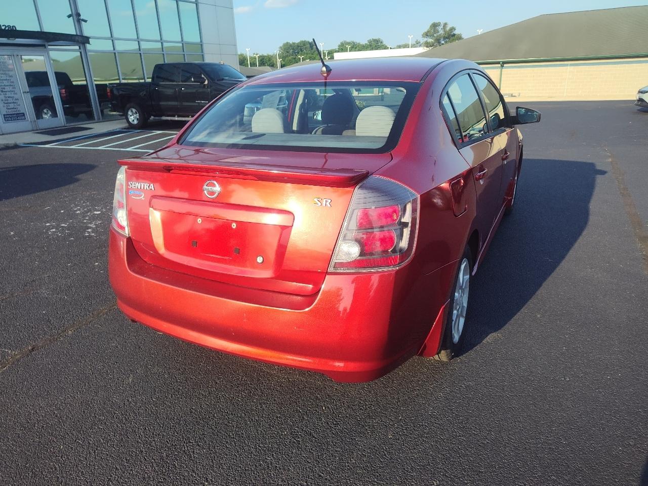 Nissan Sentra 4dr Sdn I4 CVT 2.0 SR 2010
