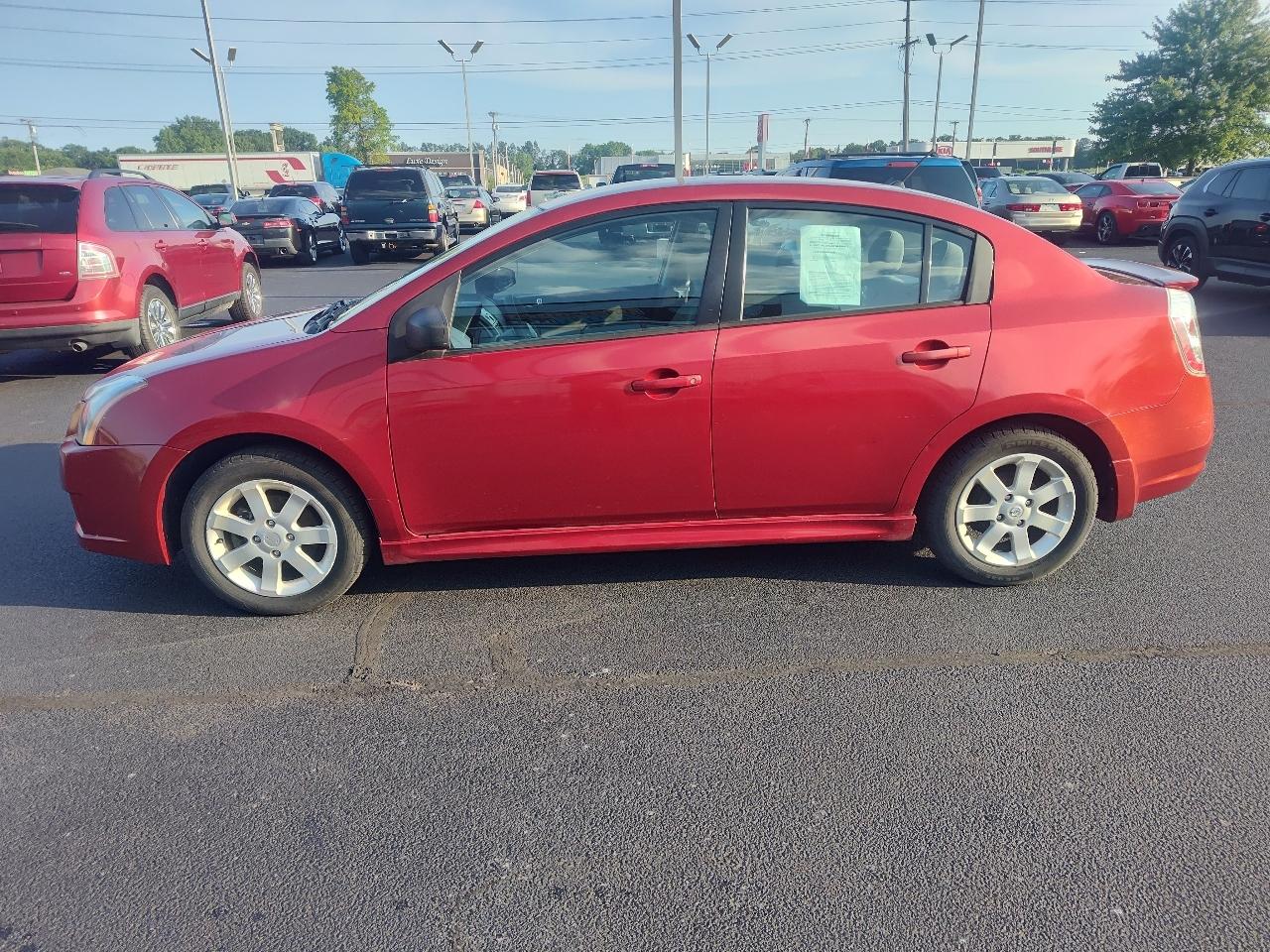 Nissan Sentra 4dr Sdn I4 CVT 2.0 SR 2010