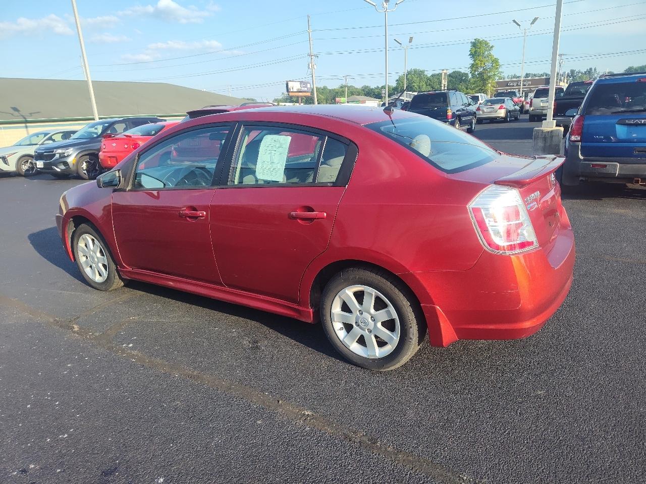 Nissan Sentra 4dr Sdn I4 CVT 2.0 SR 2010