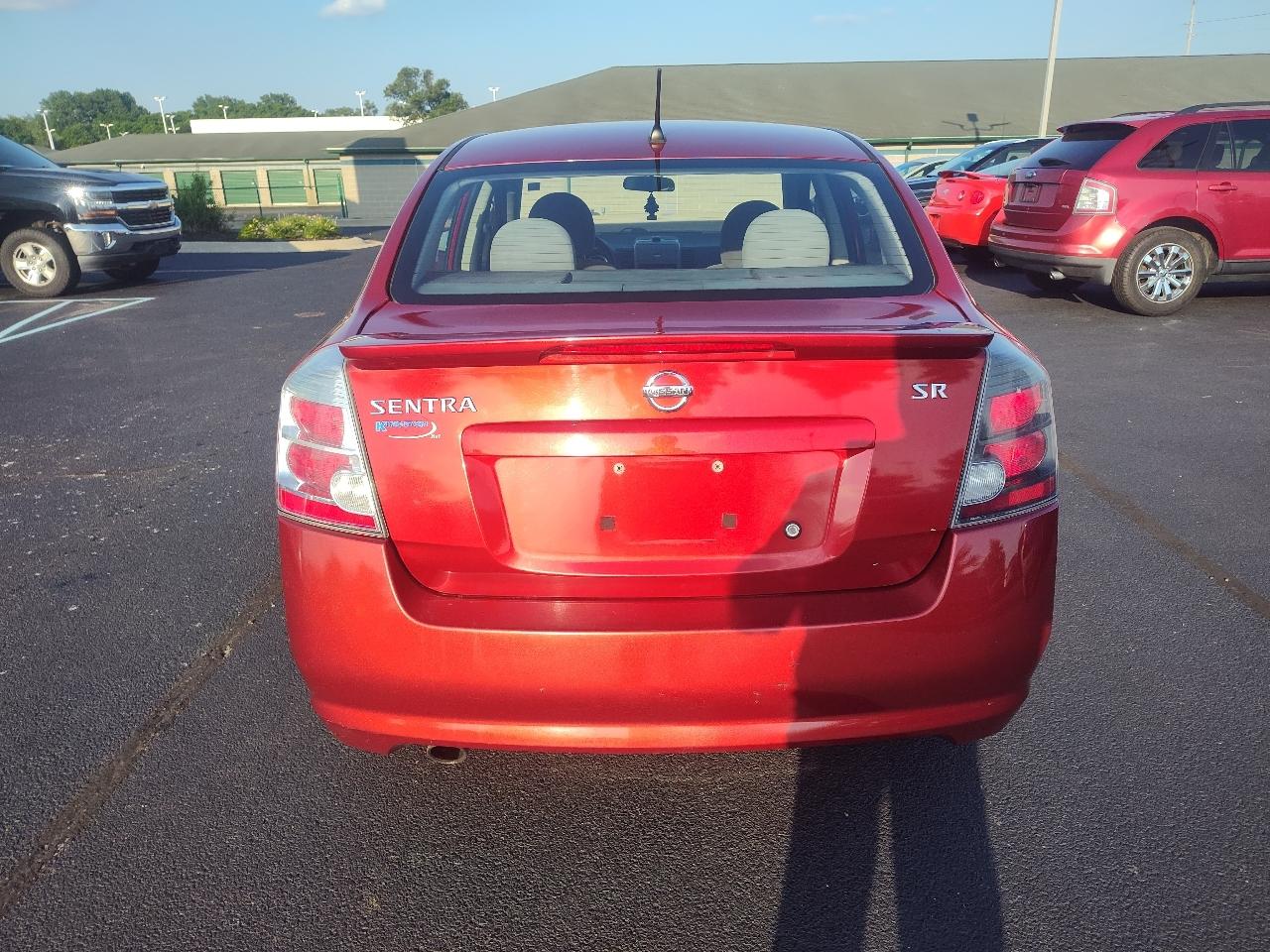 Nissan Sentra 4dr Sdn I4 CVT 2.0 SR 2010