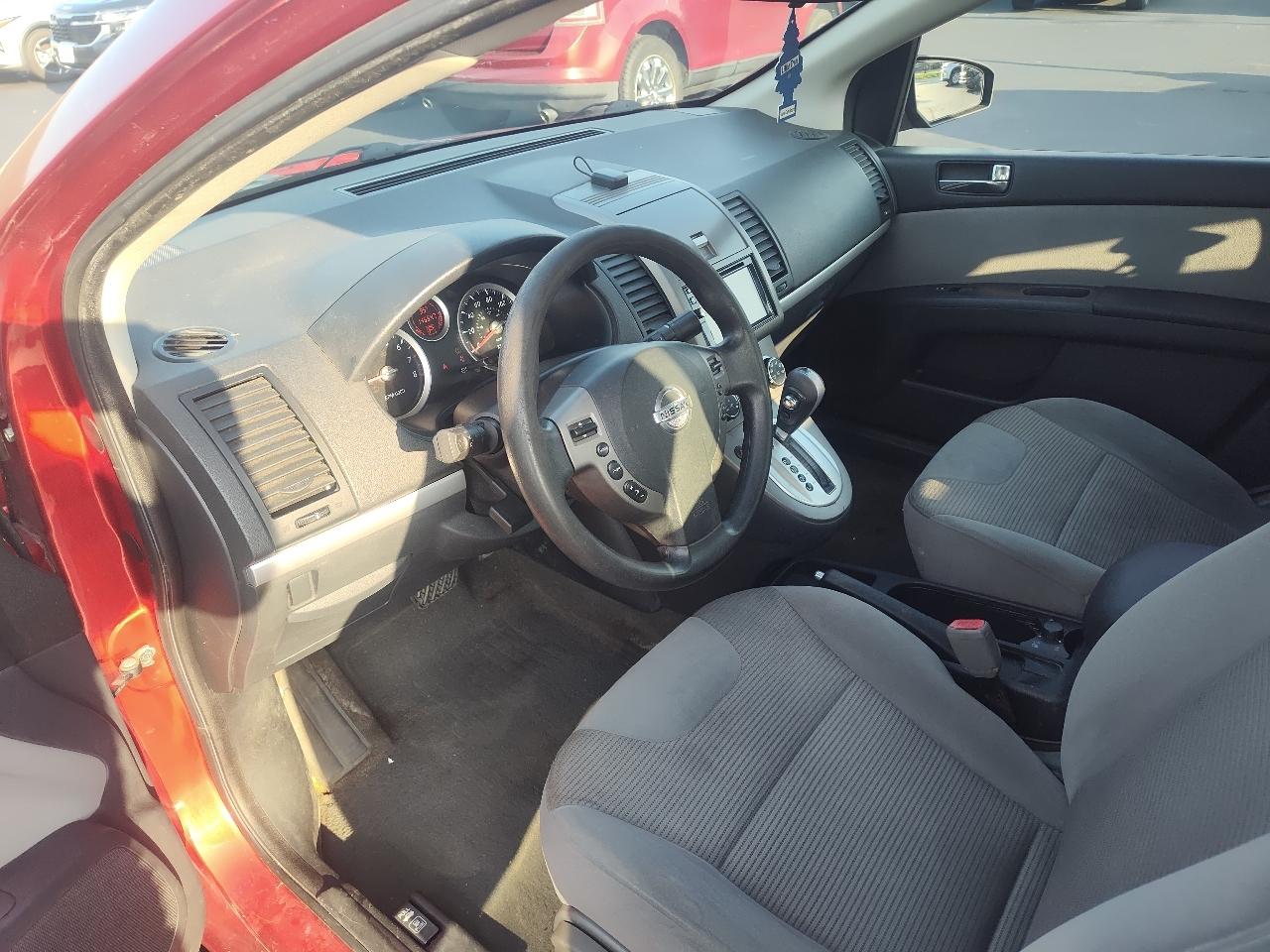 Nissan Sentra 4dr Sdn I4 CVT 2.0 SR 2010