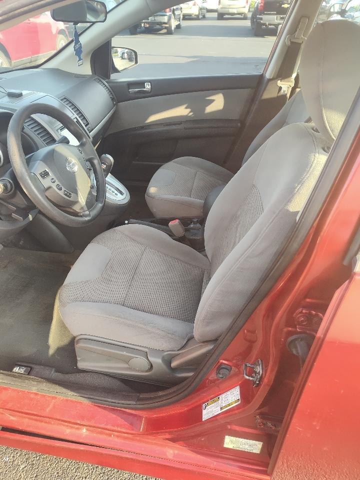 Nissan Sentra 4dr Sdn I4 CVT 2.0 SR 2010
