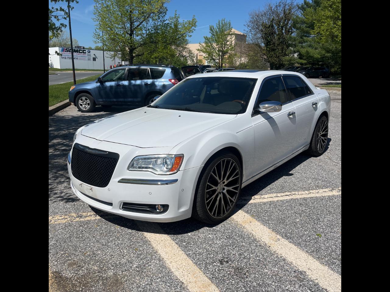Chrysler 300 4dr Sdn 300C RWD 2011
