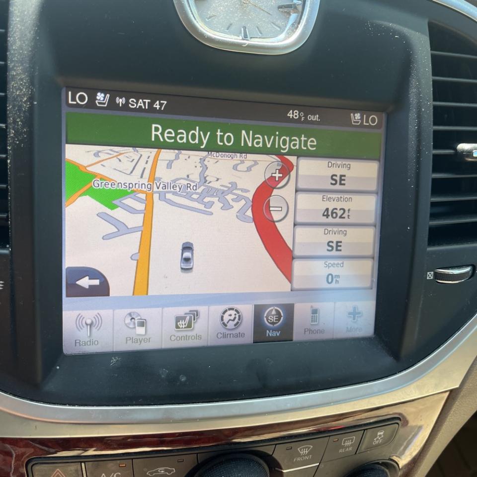 Chrysler 300 4dr Sdn 300C RWD 2011