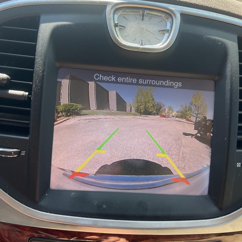 Chrysler 300 4dr Sdn 300C RWD 2011