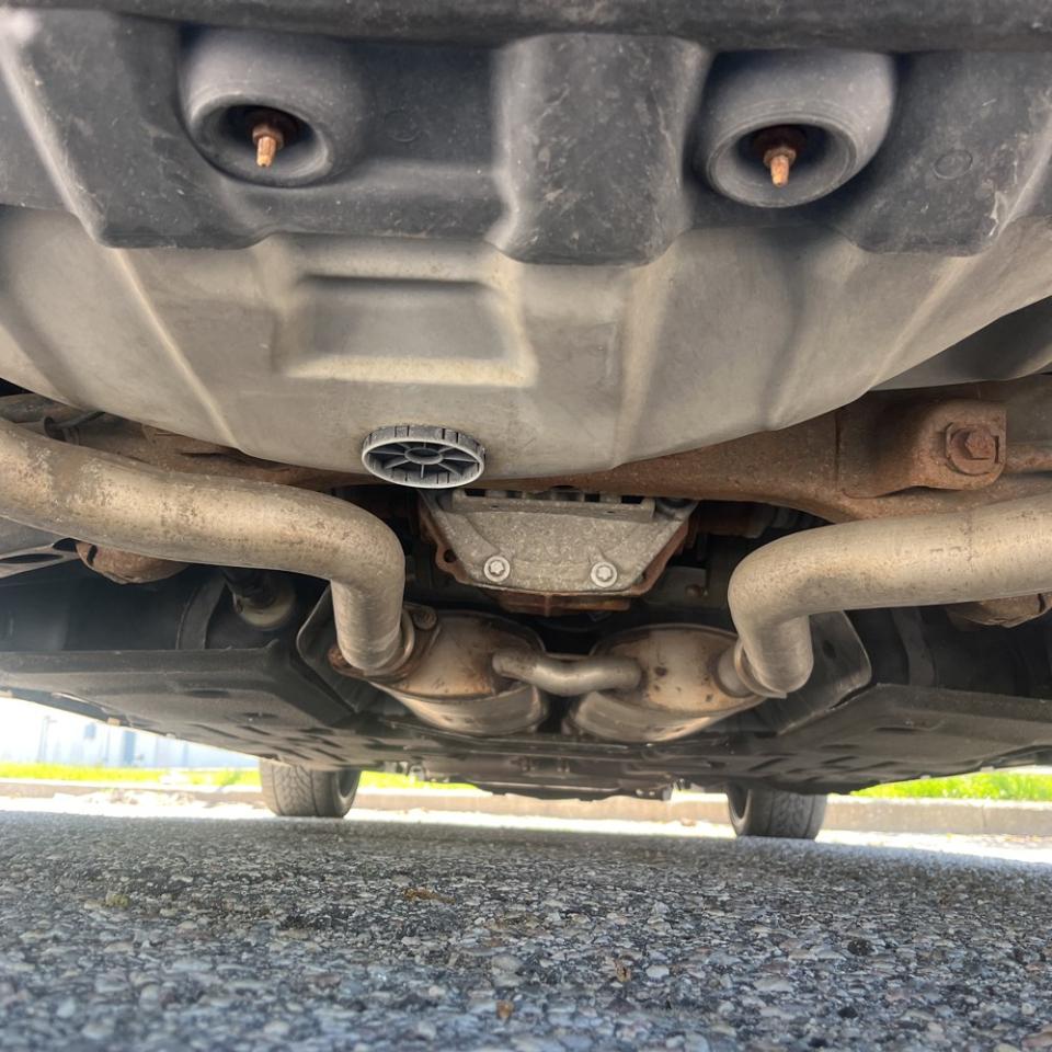 Chrysler 300 4dr Sdn 300C RWD 2011