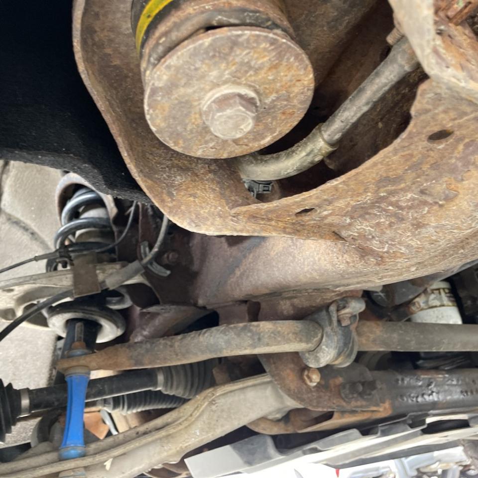 Chevrolet Silverado 2500HD 4WD Reg Cab 133.7" Work Truck 2013