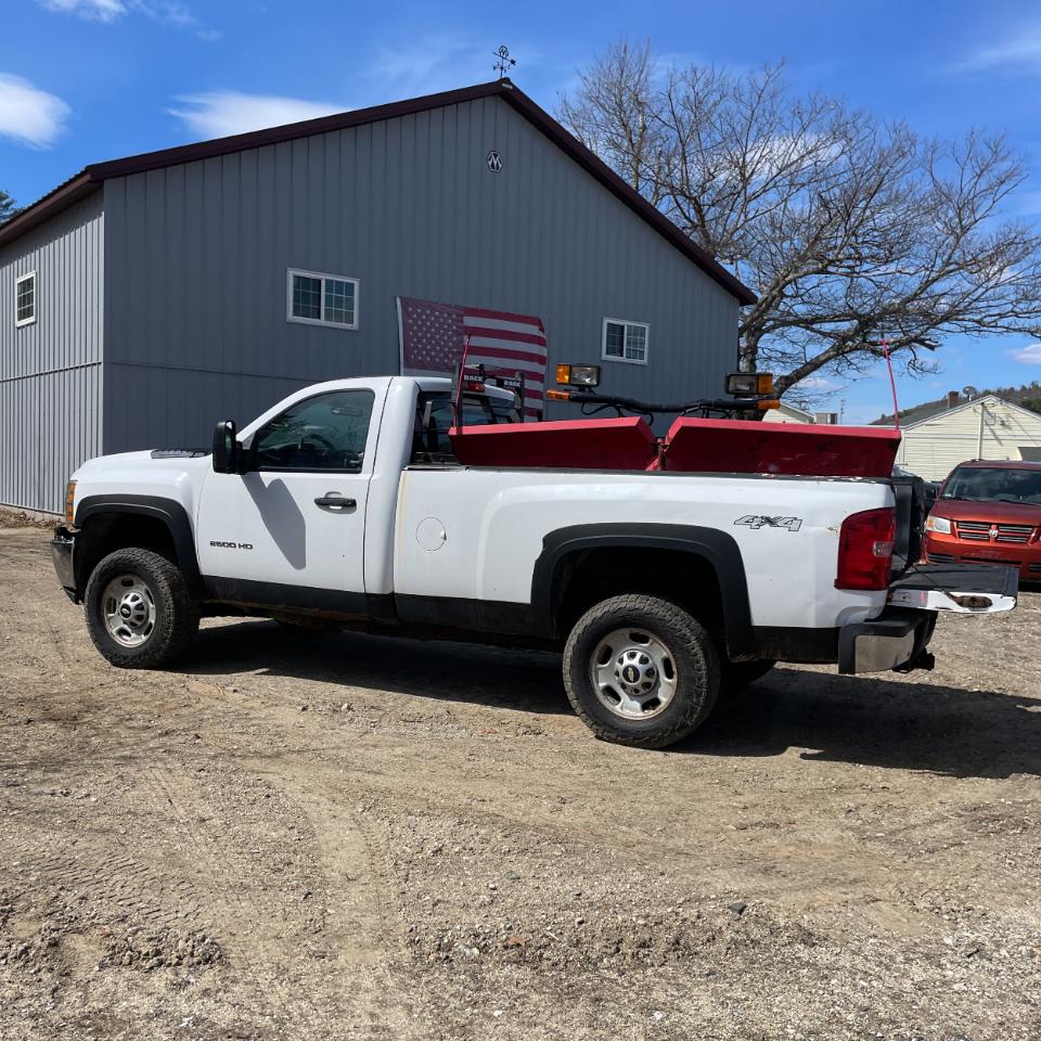 Chevrolet Silverado 2500HD 4WD Reg Cab 133.7" Work Truck 2013