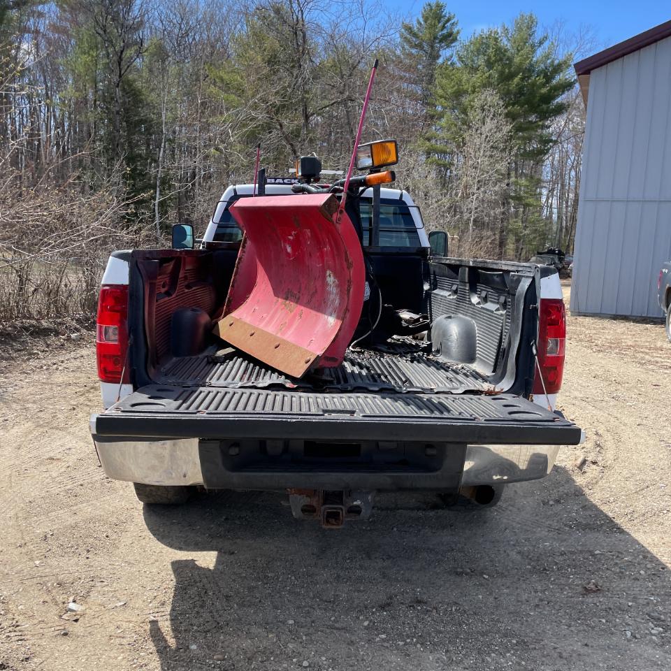 Chevrolet Silverado 2500HD 4WD Reg Cab 133.7" Work Truck 2013