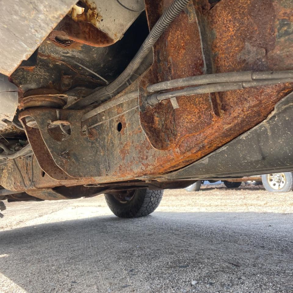 Chevrolet Silverado 2500HD 4WD Reg Cab 133.7" Work Truck 2013