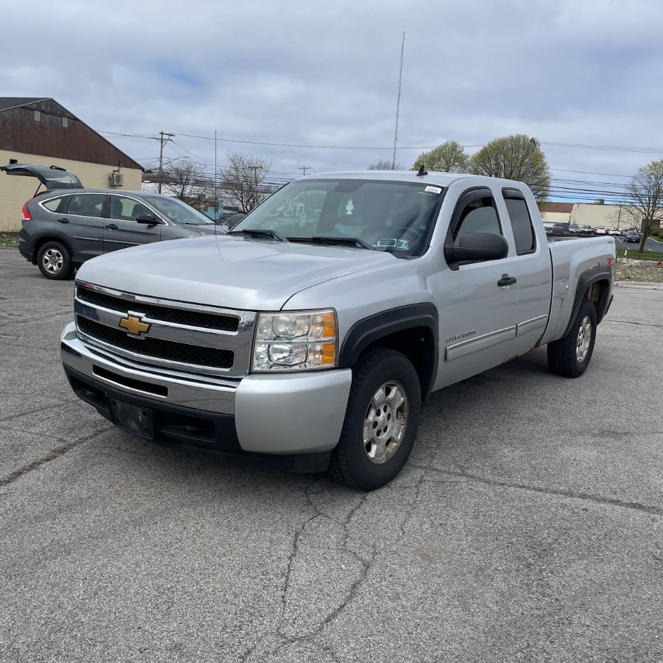 Chevrolet Silverado 1500 4WD Ext Cab 143.5" LT 2010