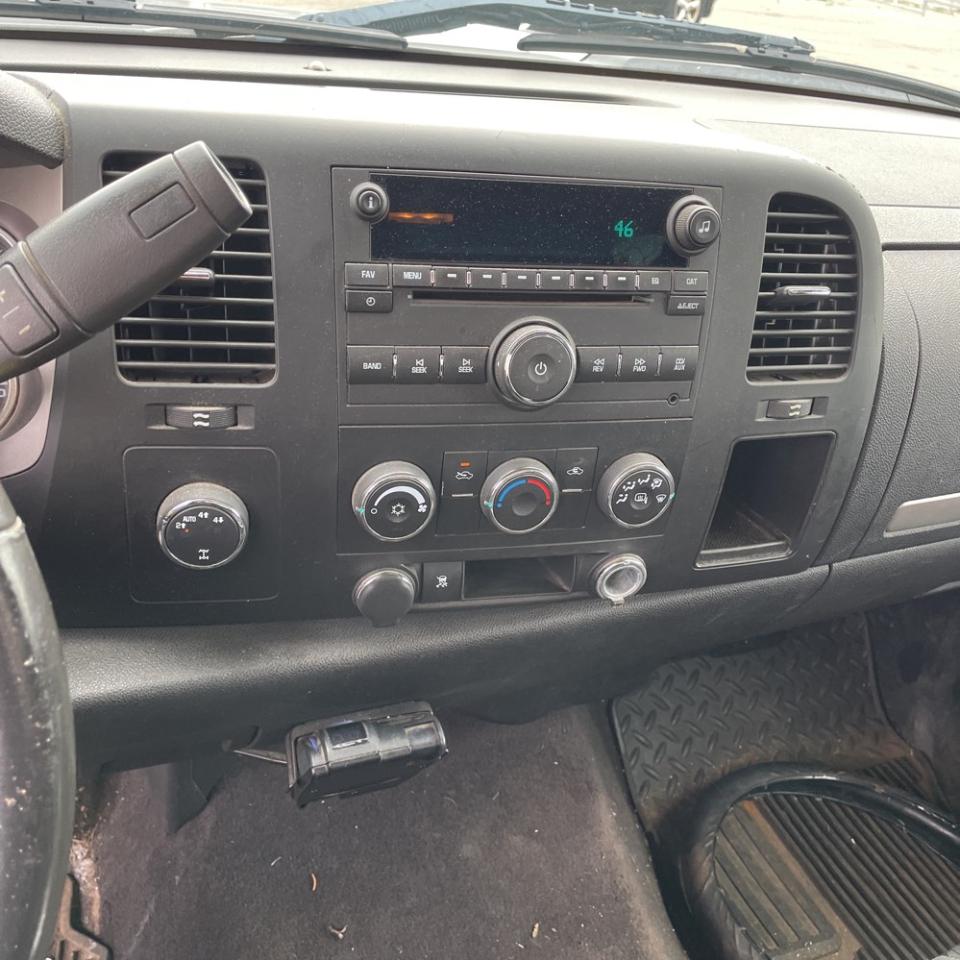 Chevrolet Silverado 1500 4WD Ext Cab 143.5" LT 2010