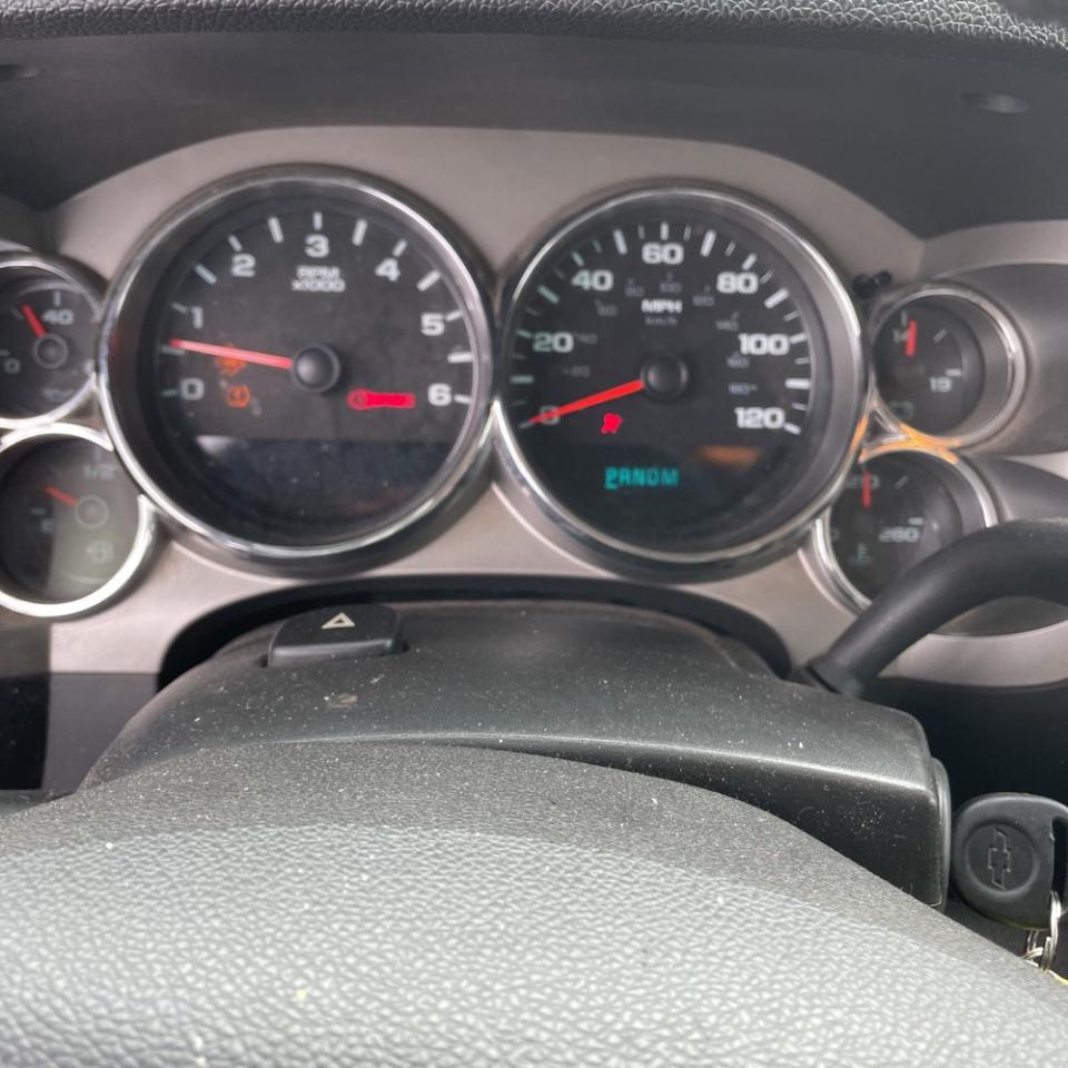 Chevrolet Silverado 1500 4WD Ext Cab 143.5" LT 2010