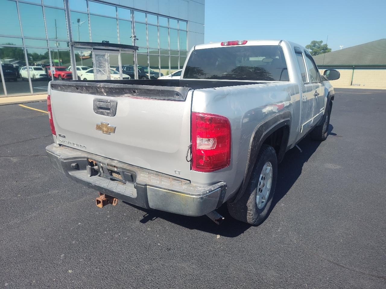 Chevrolet Silverado 1500 4WD Ext Cab 143.5" LT 2010