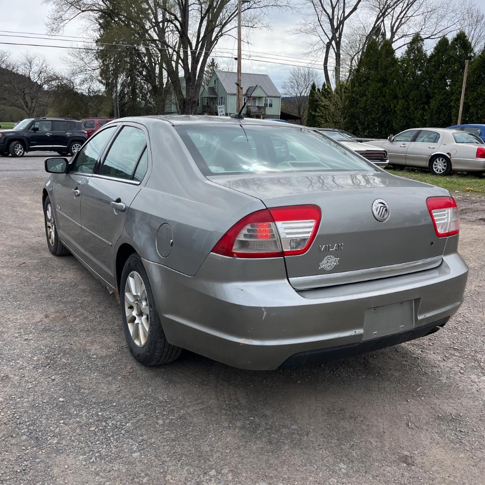 Mercury Milan 4dr Sdn I4 FWD 2008