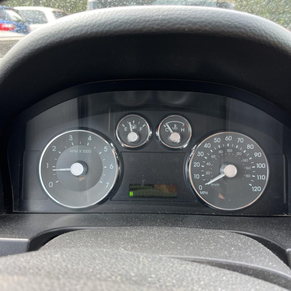 Mercury Milan 4dr Sdn I4 FWD 2008