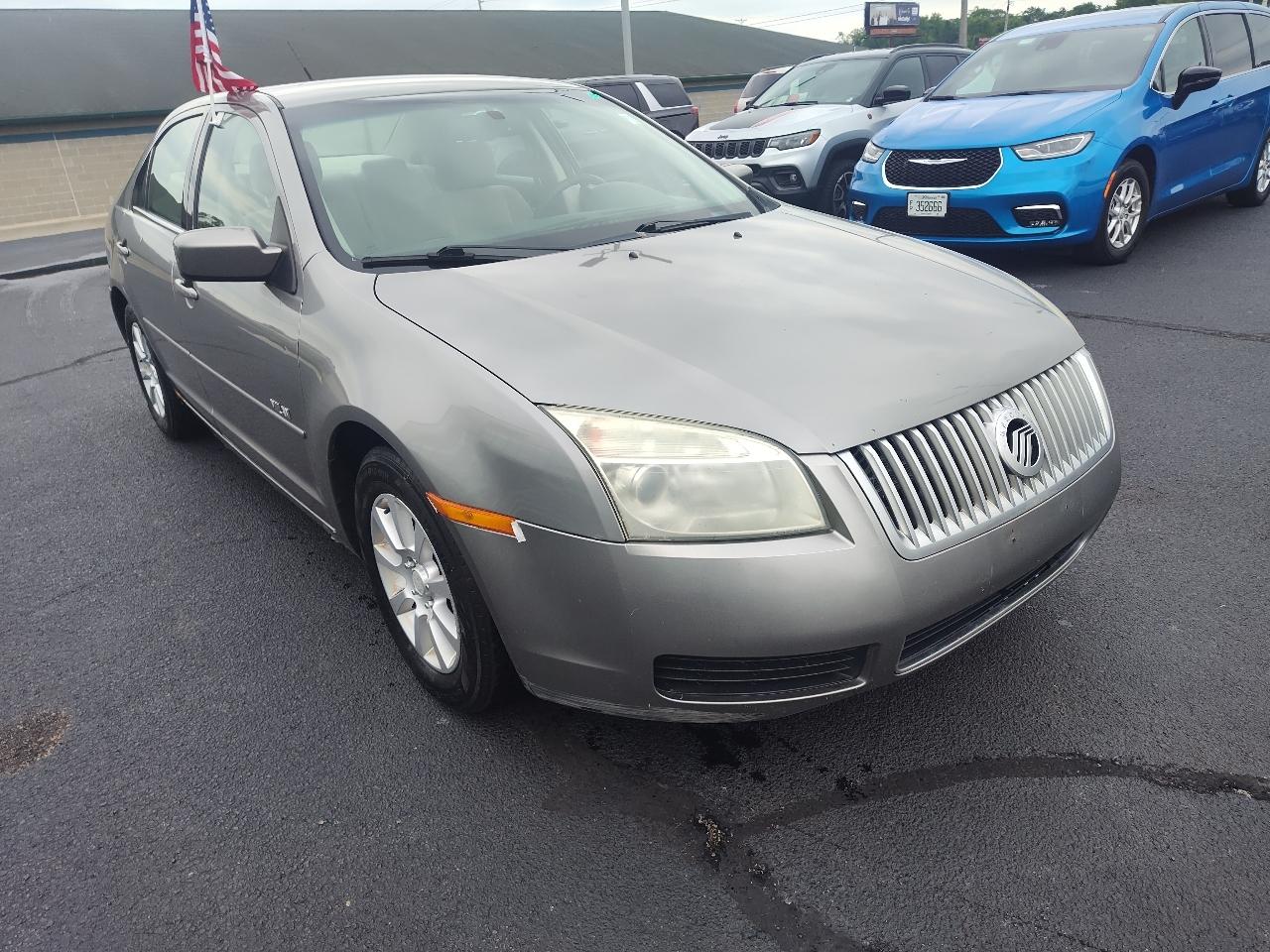 Mercury Milan 4dr Sdn I4 FWD 2008