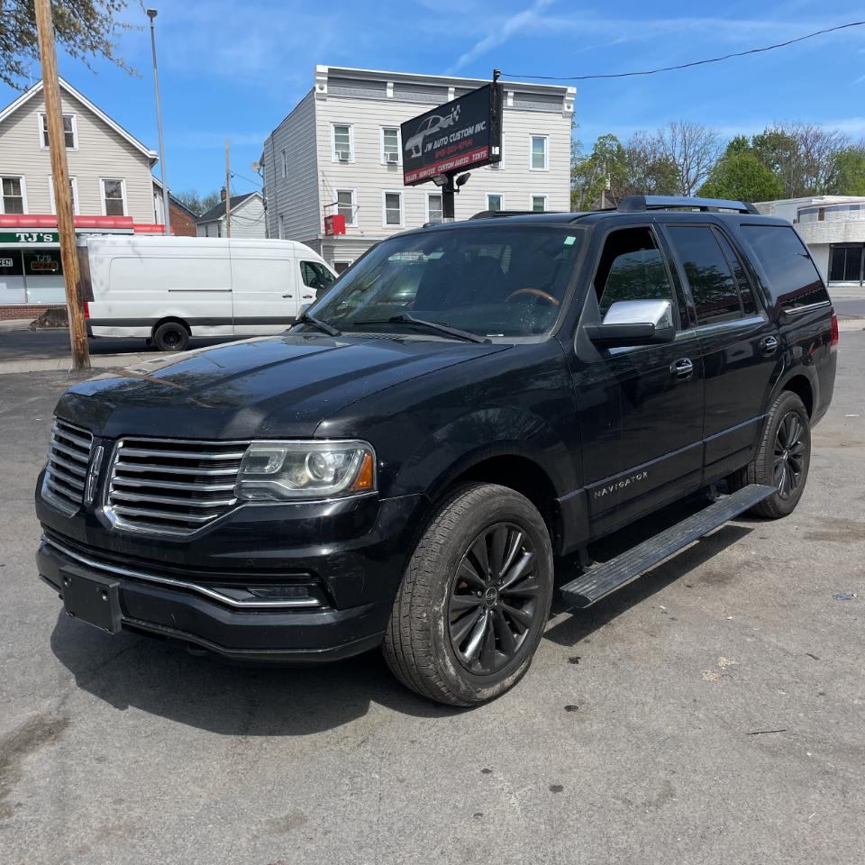 Lincoln Navigator 4WD 4dr 2015