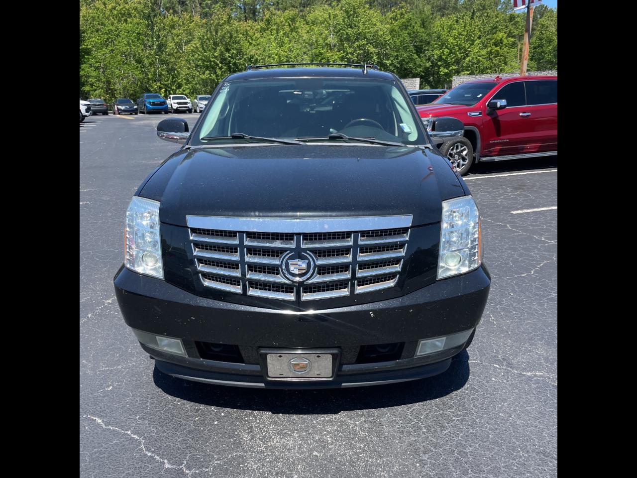Cadillac Escalade AWD 4dr Luxury 2010
