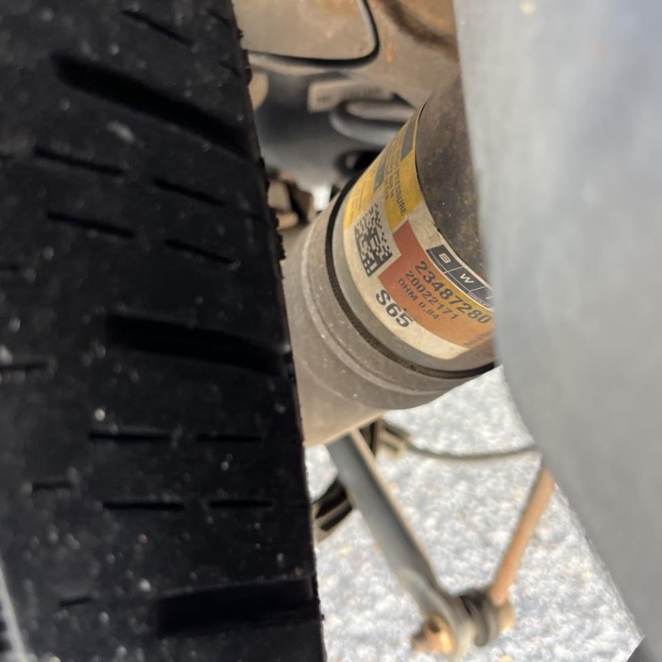 Cadillac Escalade ESV AWD 4dr Platinum Edition 2011