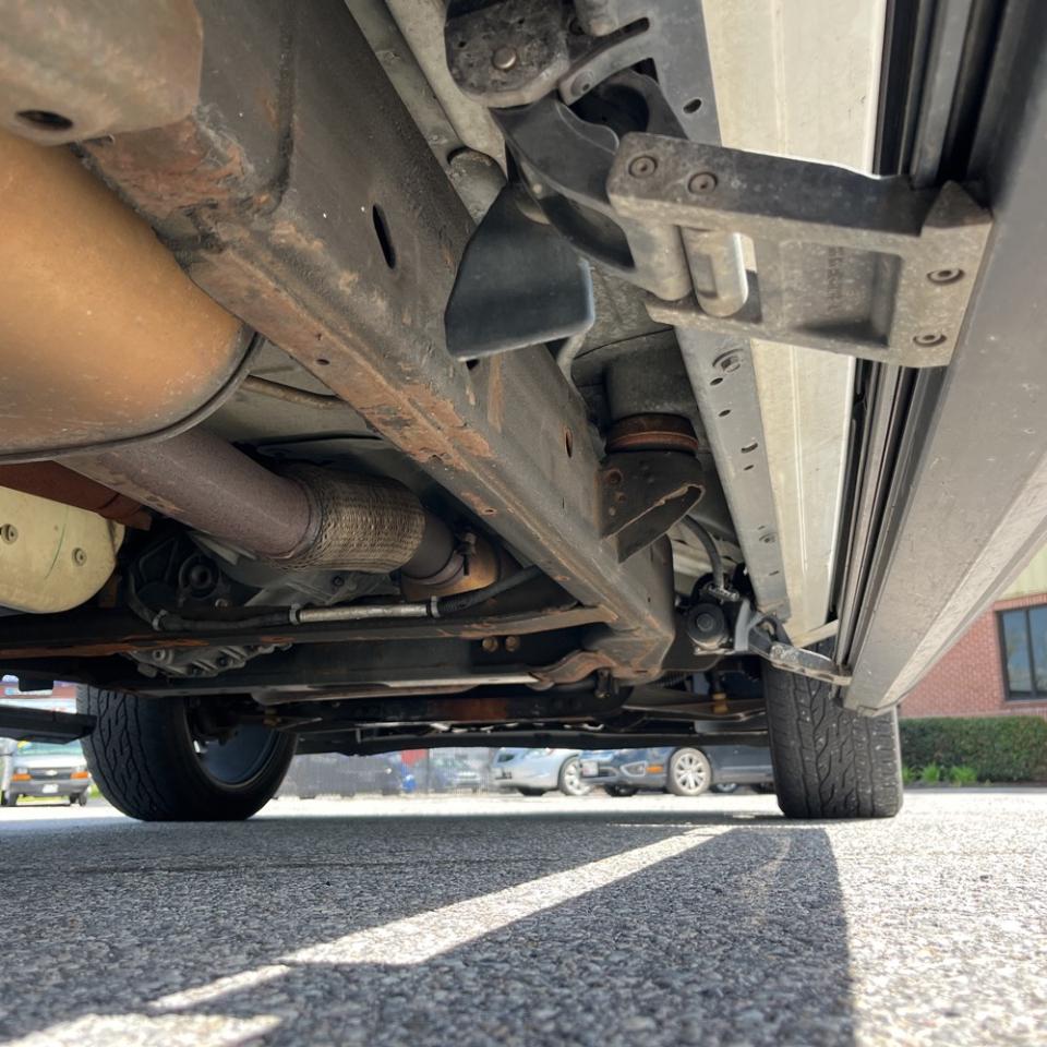 Cadillac Escalade ESV AWD 4dr Platinum Edition 2011