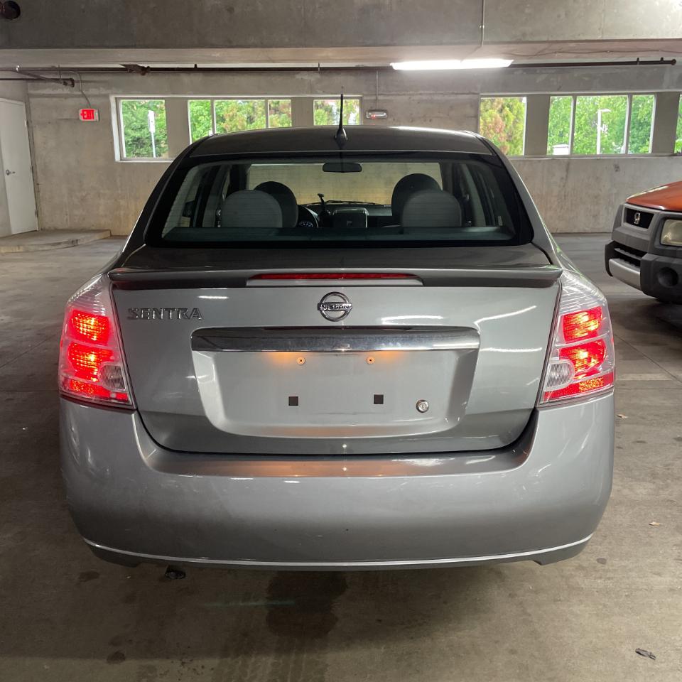 Nissan Sentra 4dr Sdn I4 CVT 2.0 S 2012