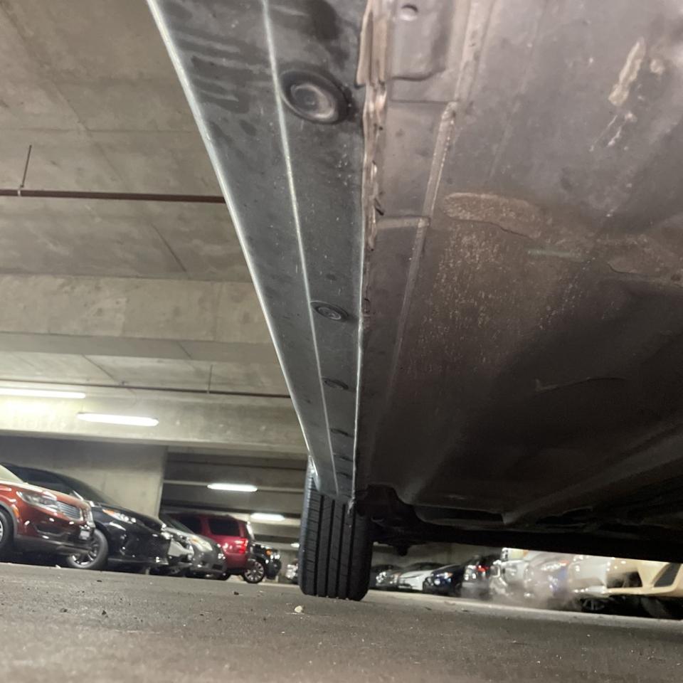 Nissan Sentra 4dr Sdn I4 CVT 2.0 S 2012