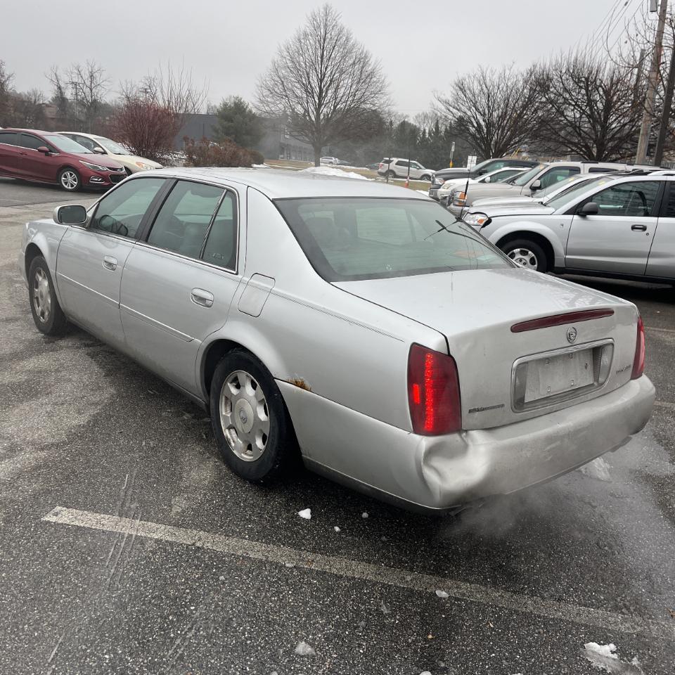 Cadillac DeVille 4dr Sdn 2002