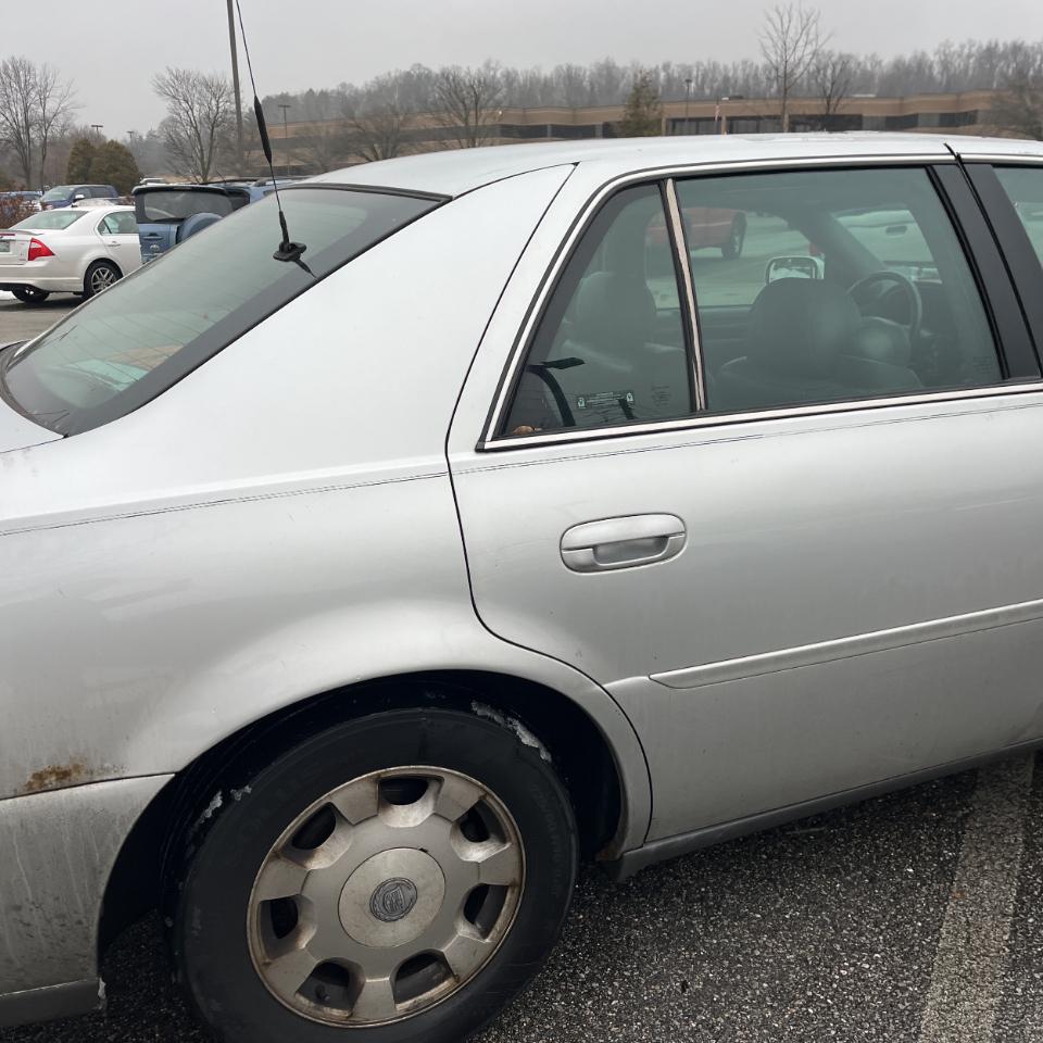 Cadillac DeVille 4dr Sdn 2002