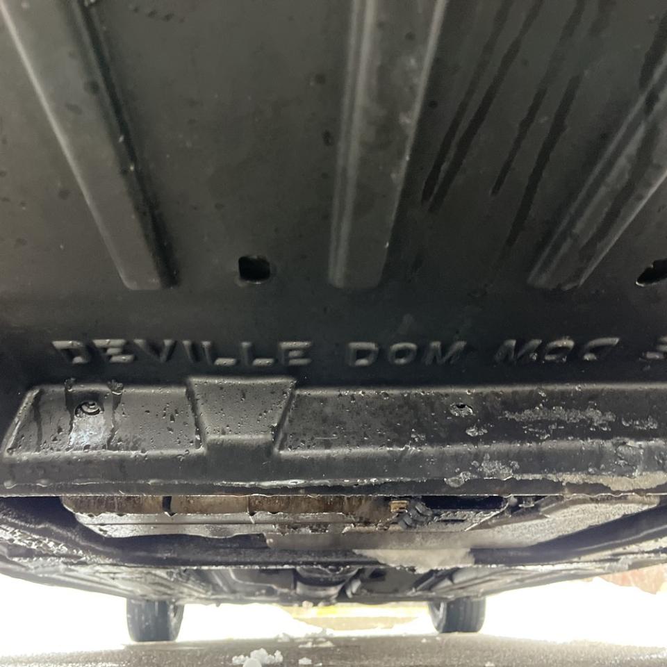 Cadillac DeVille 4dr Sdn 2002