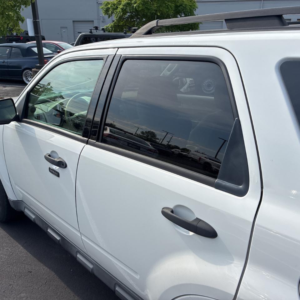 Ford Escape 4WD 4dr XLT 2010
