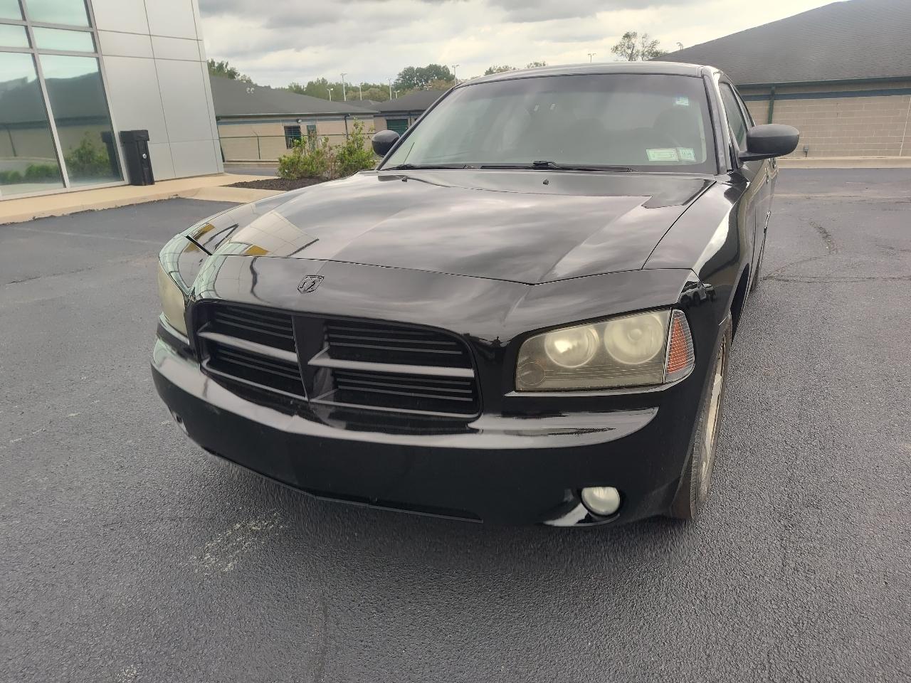 Dodge Charger 4dr Sdn RWD 2008