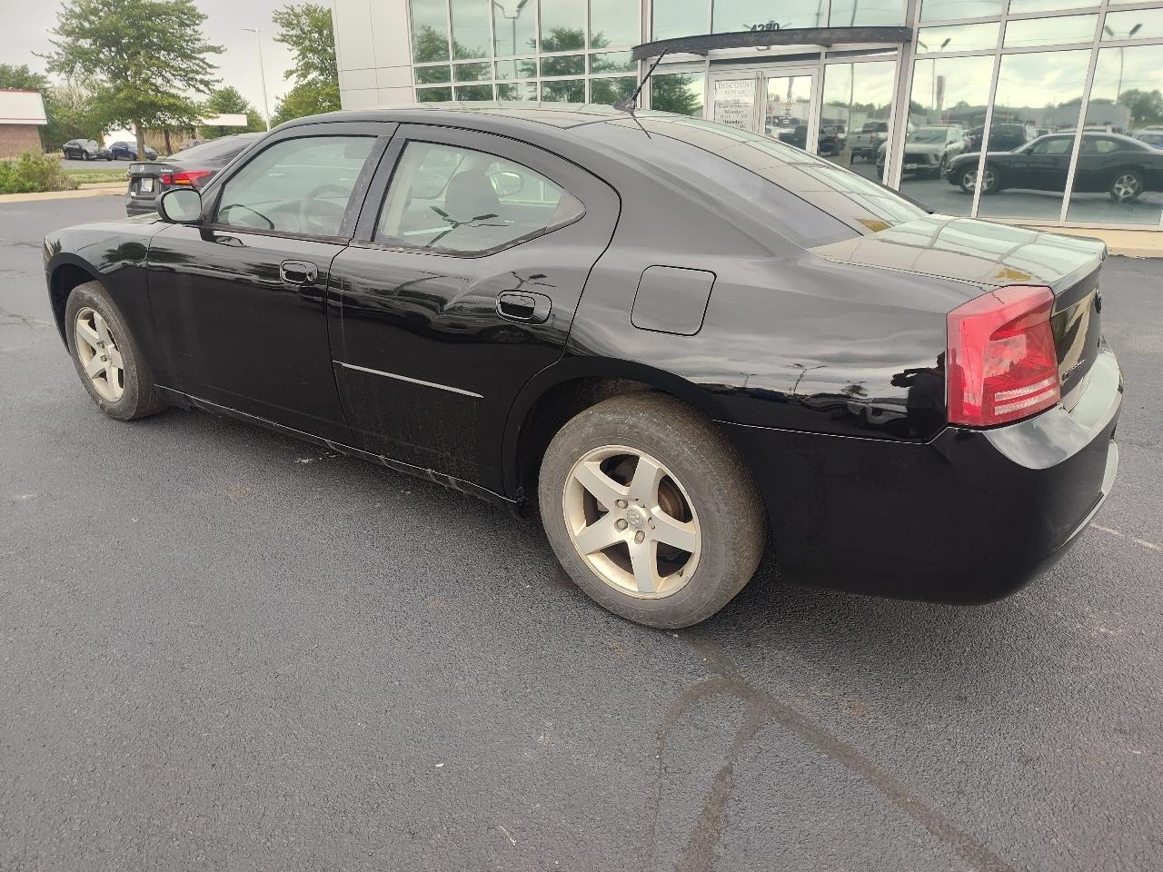 Dodge Charger 4dr Sdn RWD 2008