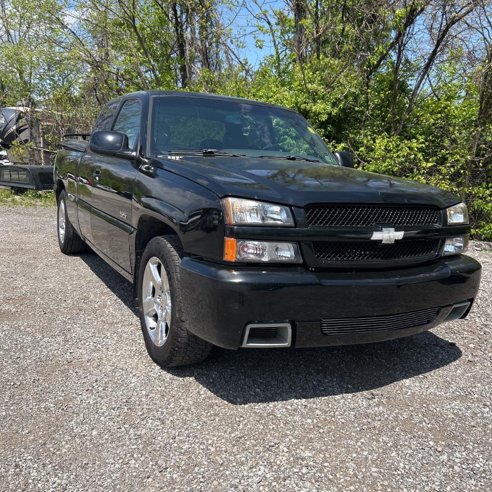 Chevrolet Silverado SS Ext Cab 143.5" WB 2003