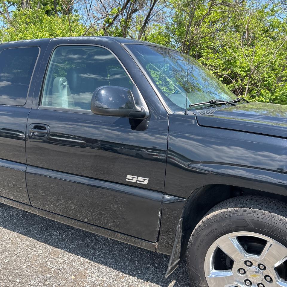 Chevrolet Silverado SS Ext Cab 143.5" WB 2003