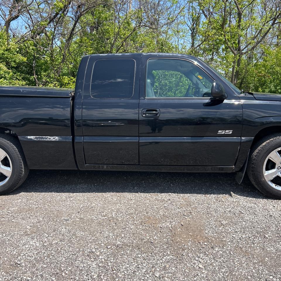 Chevrolet Silverado SS Ext Cab 143.5" WB 2003