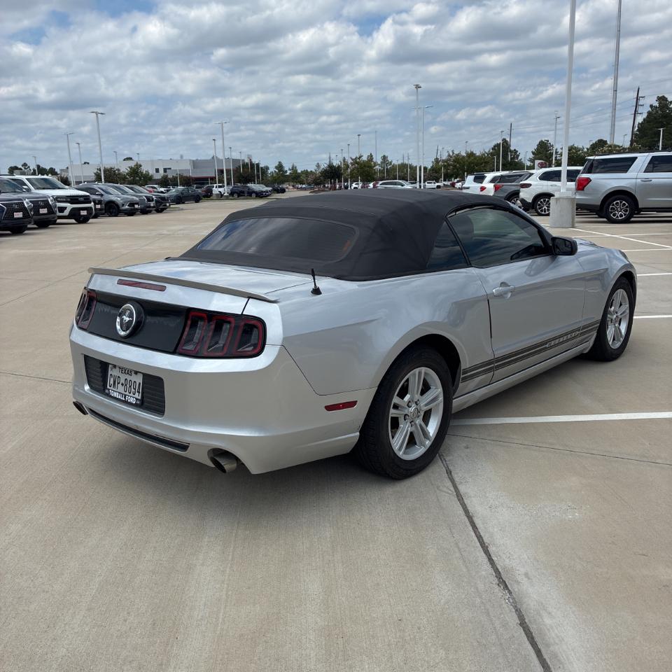 Ford Mustang 2dr Conv V6 2013
