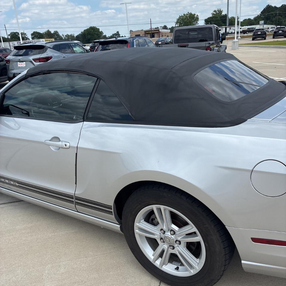 Ford Mustang 2dr Conv V6 2013