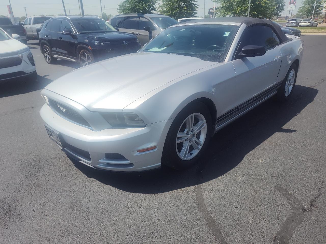Ford Mustang 2dr Conv V6 2013