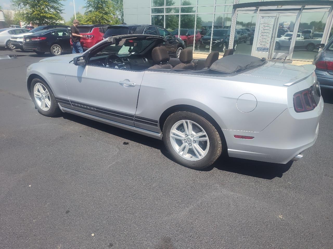 Ford Mustang 2dr Conv V6 2013