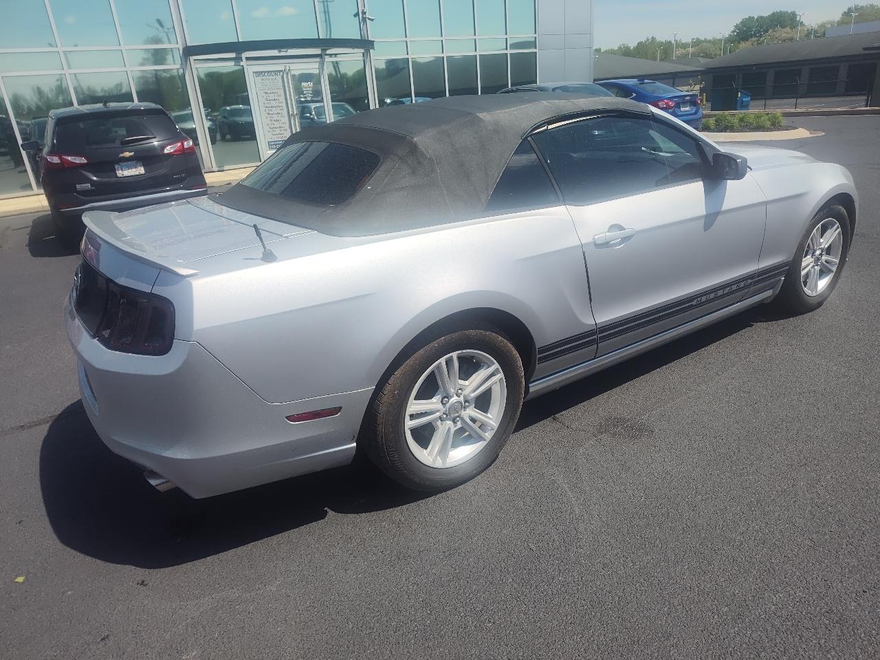 Ford Mustang 2dr Conv V6 2013