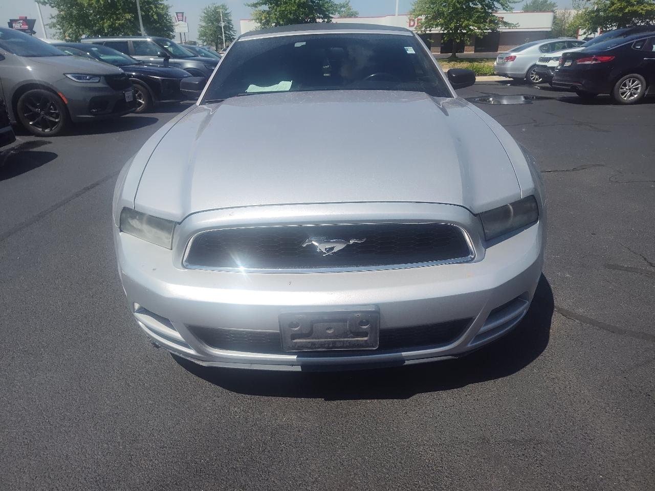 Ford Mustang 2dr Conv V6 2013