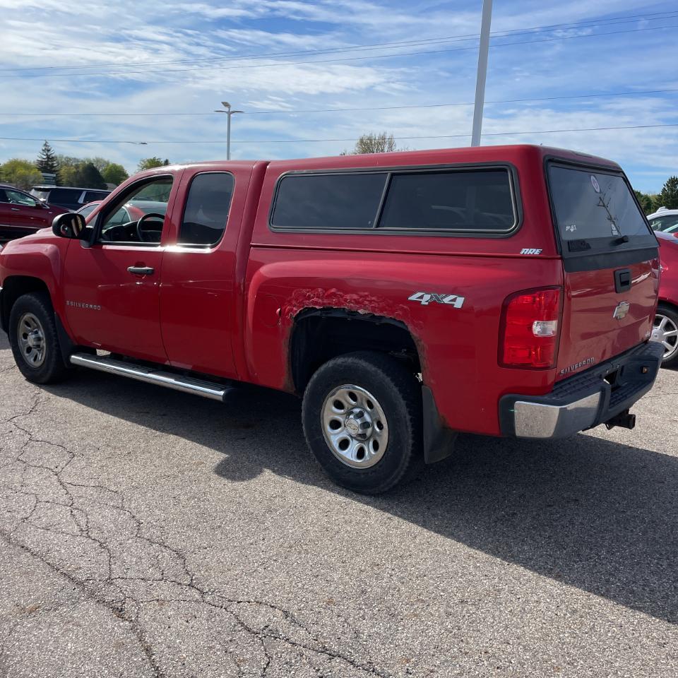 Chevrolet Silverado 1500 4WD Ext Cab 134.0" Work Truck *Ltd Avail* 2009
