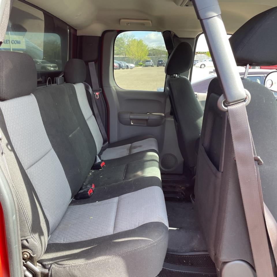 Chevrolet Silverado 1500 4WD Ext Cab 134.0" Work Truck *Ltd Avail* 2009