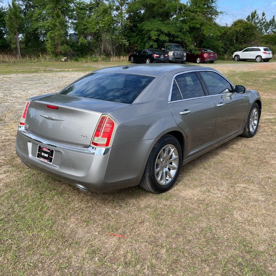 Chrysler 300 4dr Sdn 300C RWD 2014