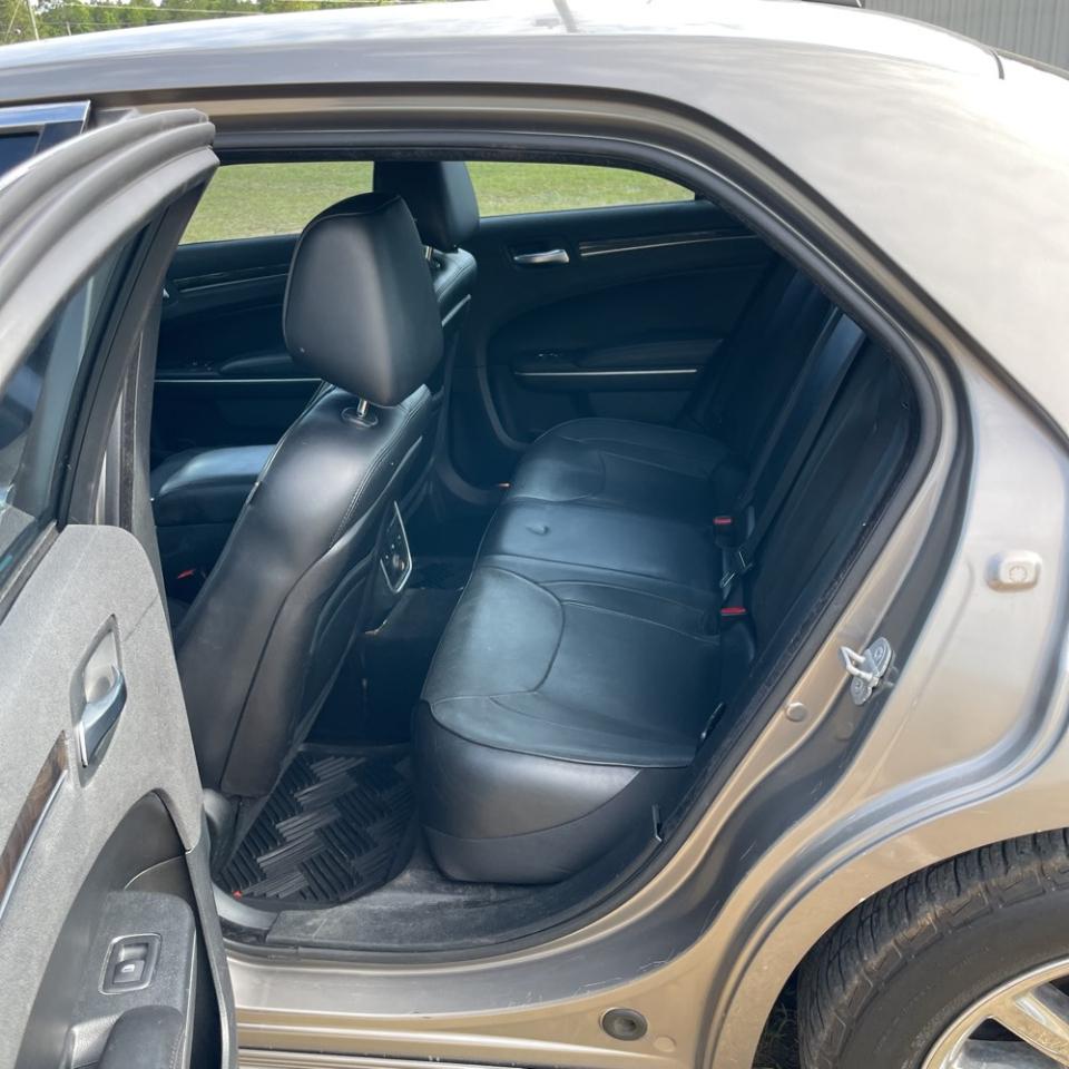Chrysler 300 4dr Sdn 300C RWD 2014