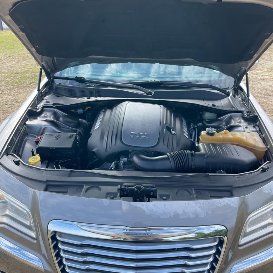 Chrysler 300 4dr Sdn 300C RWD 2014
