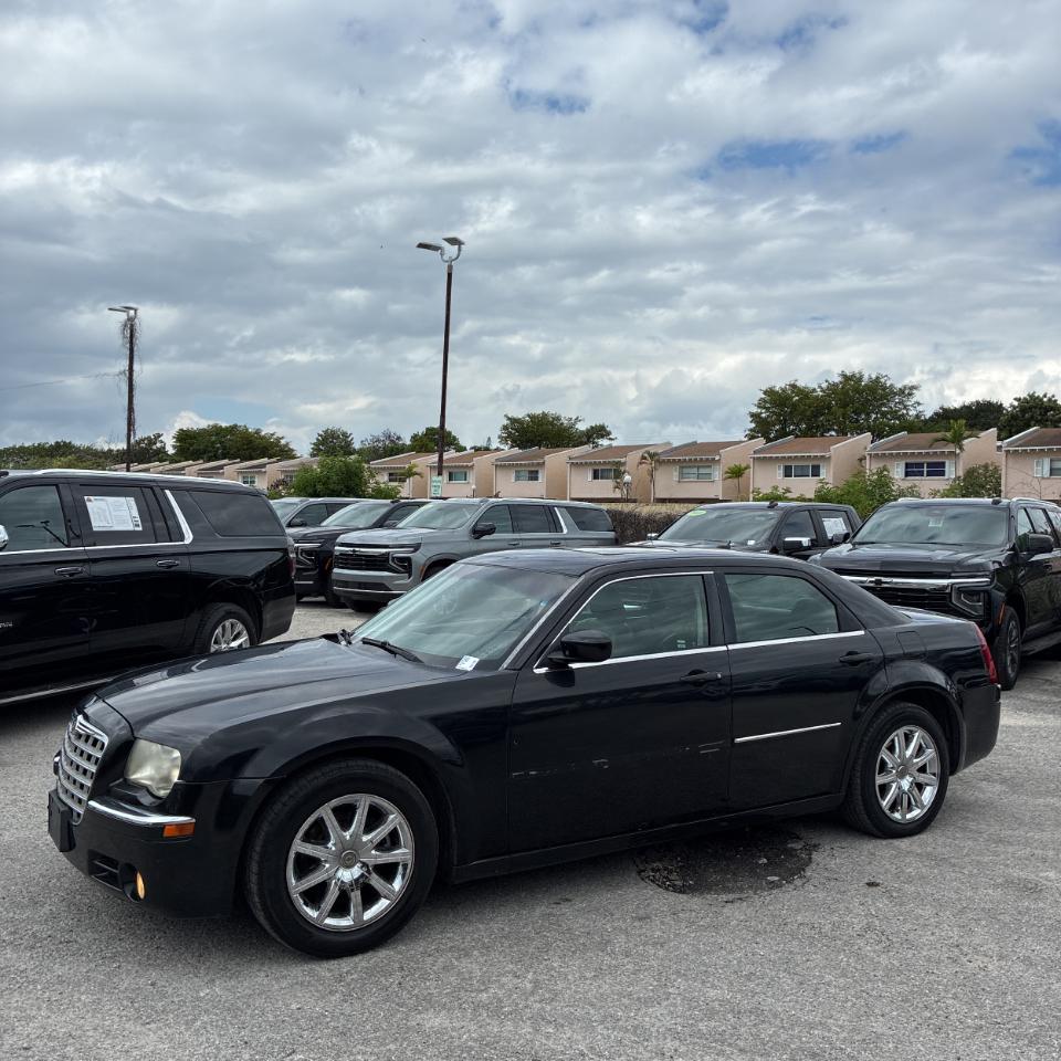 Chrysler 300 4dr Sdn 300C 2006